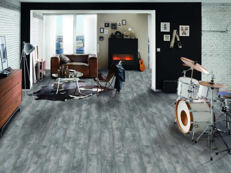 Kronospan Vario Ashenwood Oak K407 Laminate Flooring Site Room1