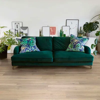 Polyflor vs Karndean LVT: Which Brand Is Better in 2025? 28 Polyflor Camaro - Naked Blond Oak PLK2257