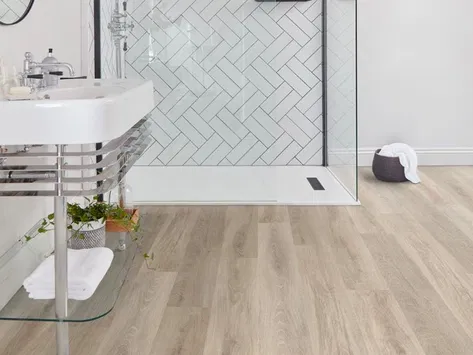 Polyflor vs Karndean LVT: Which Brand Is Better in 2025? 22 Polyflor Camaro - Waterside Oak PLK2256