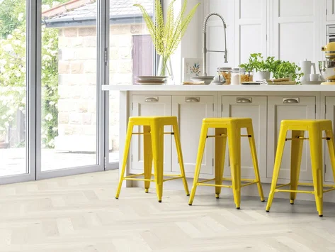 Karndean Knight Tile - Washed Scandi Pine SM-KP132