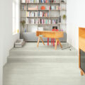 Quick-Step Alpha Bloom – Snow Pine AVMPU40204