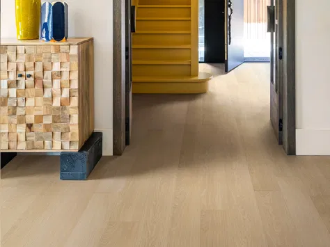 Quick-Step Impressive - White Varnished Oak IM3105