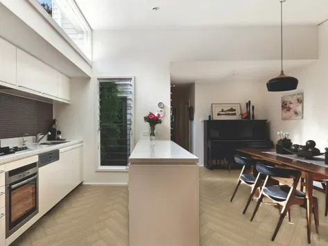 Luvanto Design Herringbone - Natural Oak