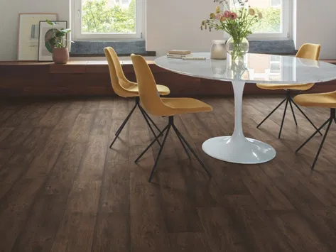 Quick-Step Capture - Waxed Oak Brown SIG4756