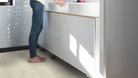 Sea Breeze Oak Light AVSP40079