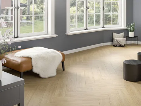 Egger NatureSense Herringbone - Natural Casella Oak EL2152