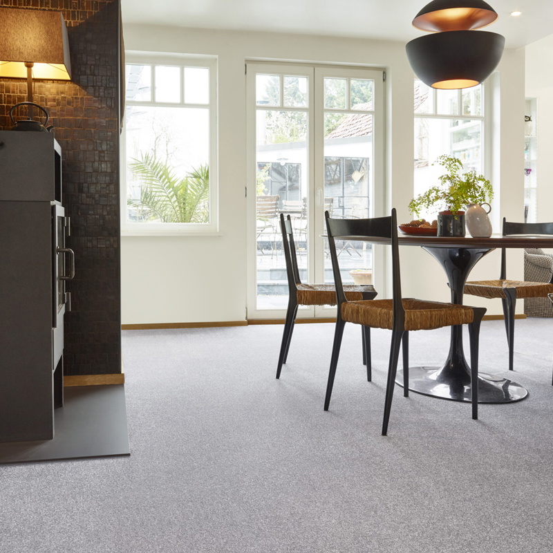 Loop pile carpets