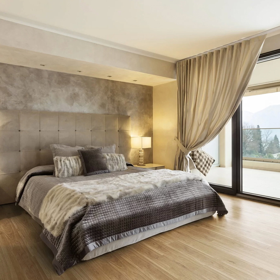 Luvanto Click Plus - Harvest Oak