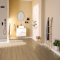 Egger NatureSense Aqua Classic – Honey Sherman Oak EL2014