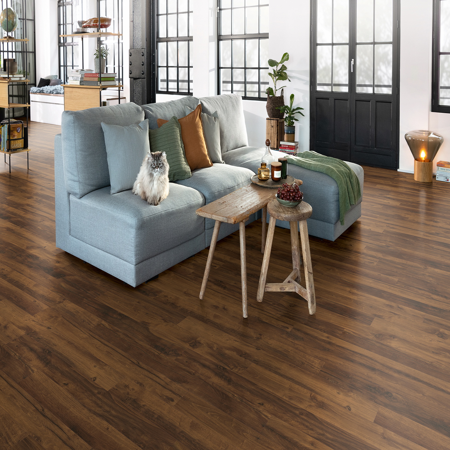 Egger NatureSense Aqua Medium – Dark Hunton Oak EL2033