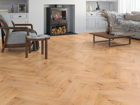 Avesso Design - Warm Oak Tone Engineered Oak